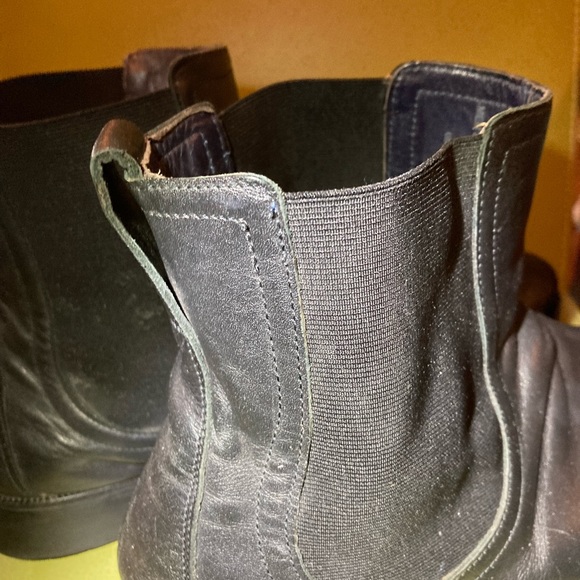 Men's Cole Haan Chelsea Boots - Picture 8 of 12